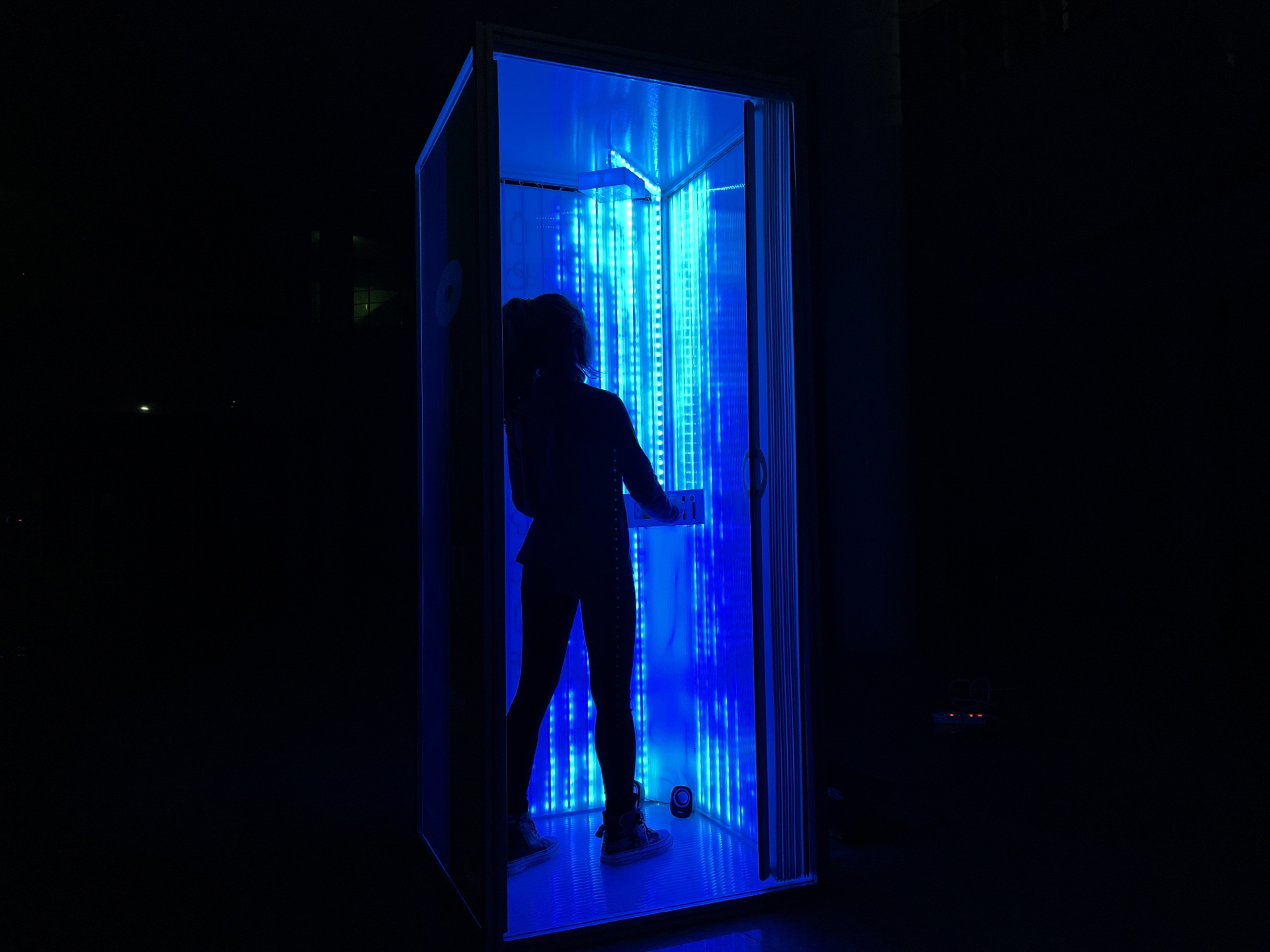뮤직샤워 : 빛과 음악으로 샤워하다 / Music Shower : Showered in Light and Music